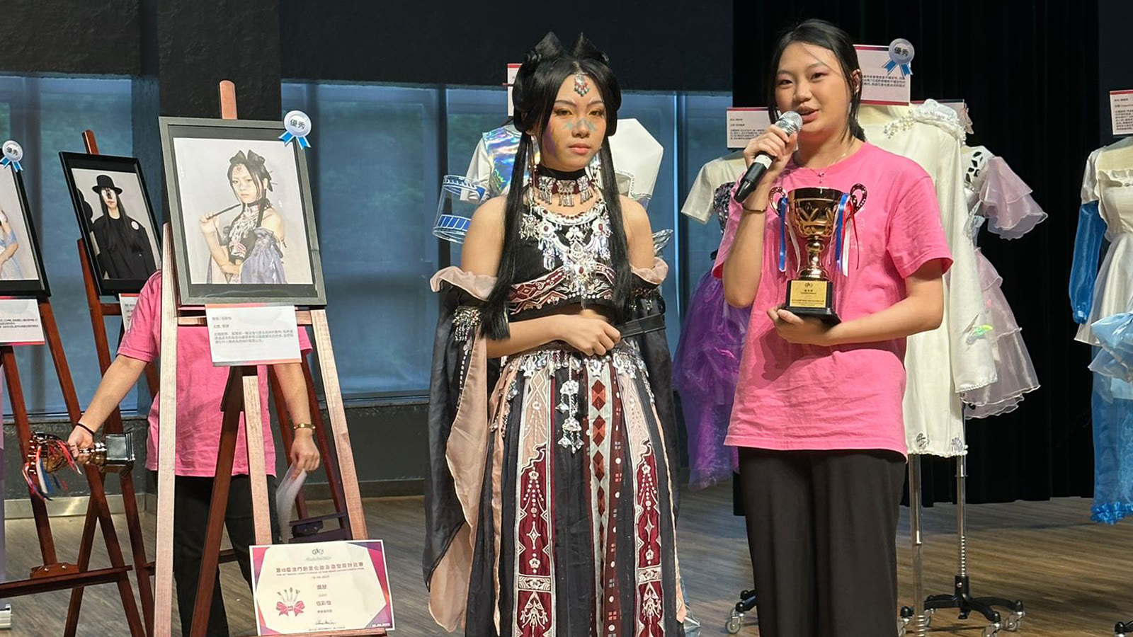 時尚服裝綜合設計課程時裝展演與作品發表